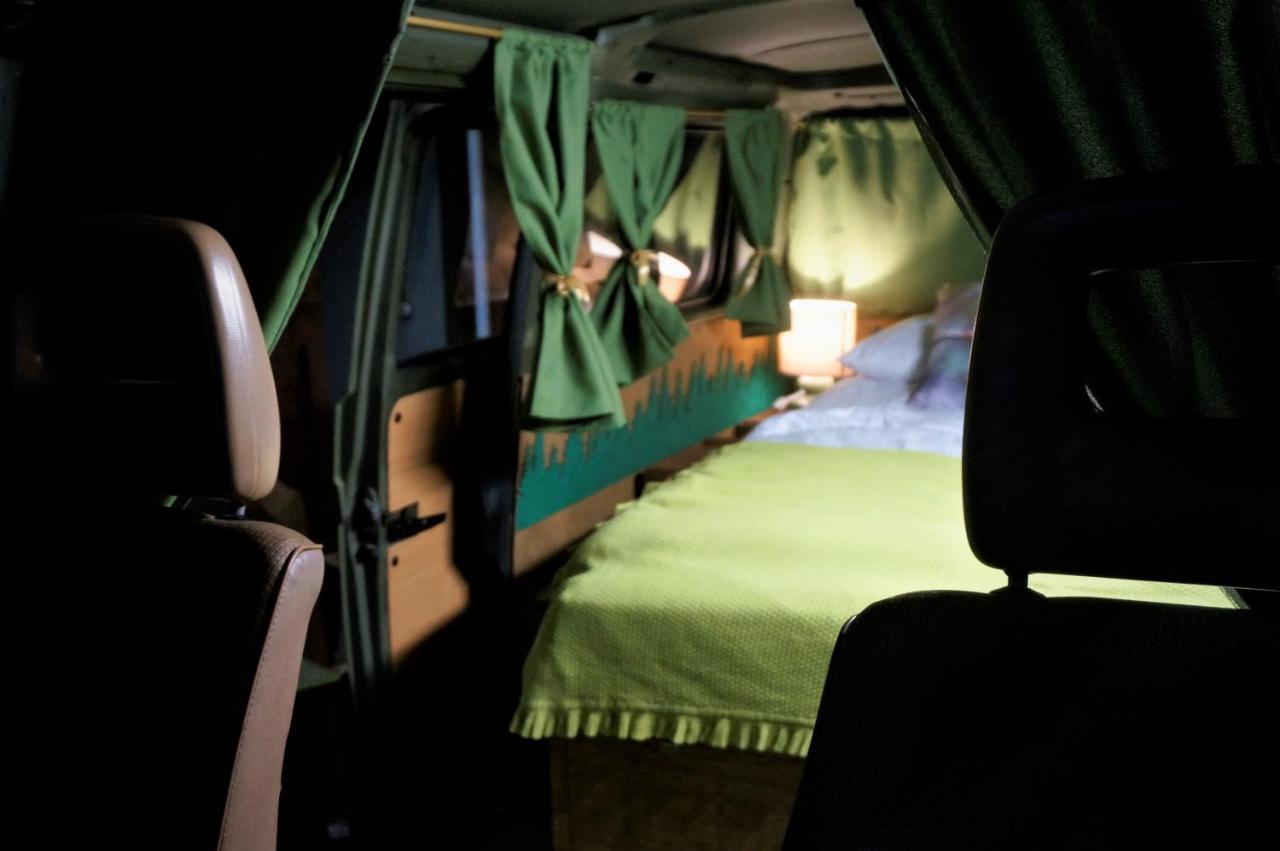 Urban Van Glamping Рига Экстерьер фото