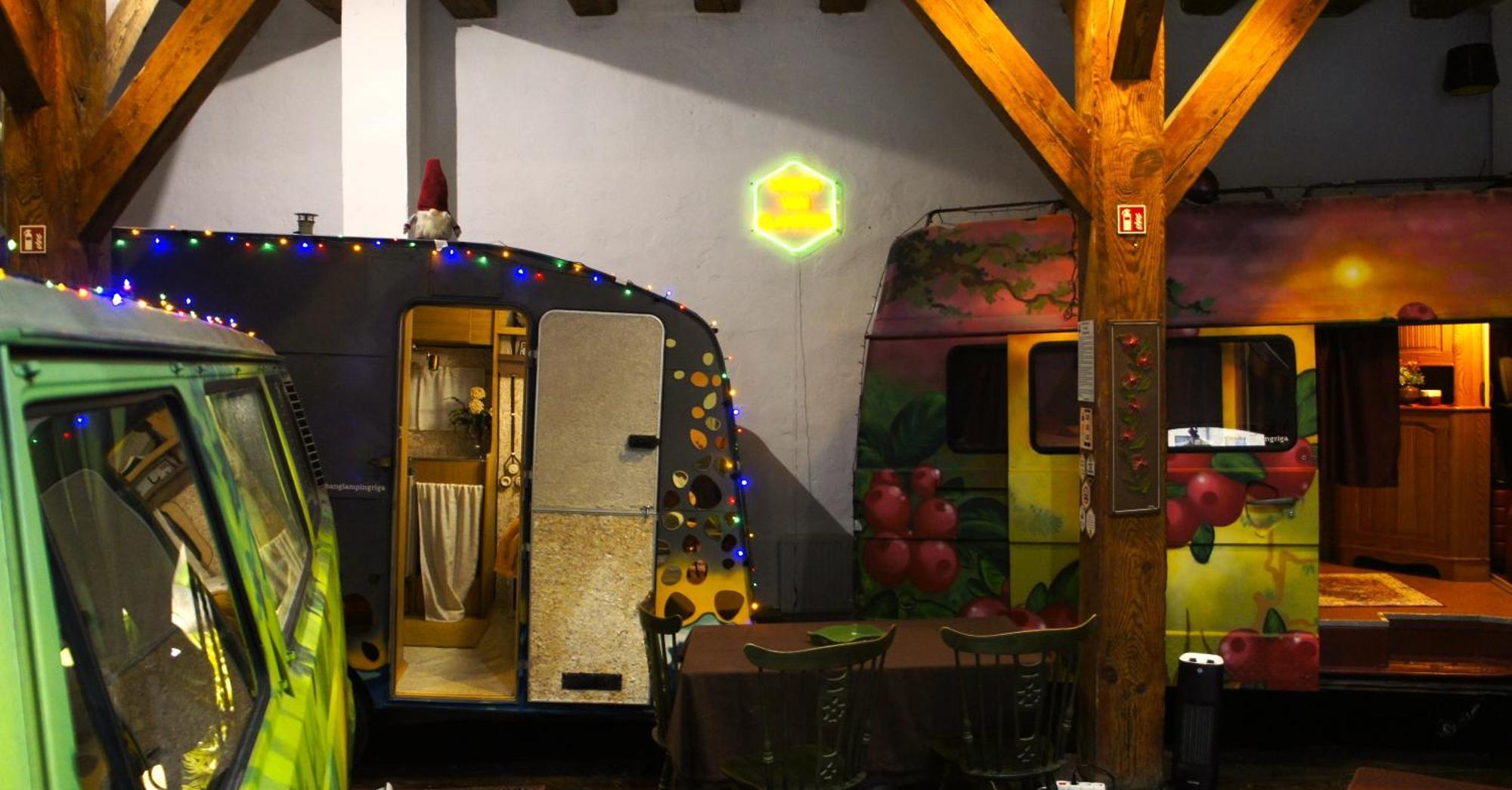 Urban Van Glamping Рига Экстерьер фото