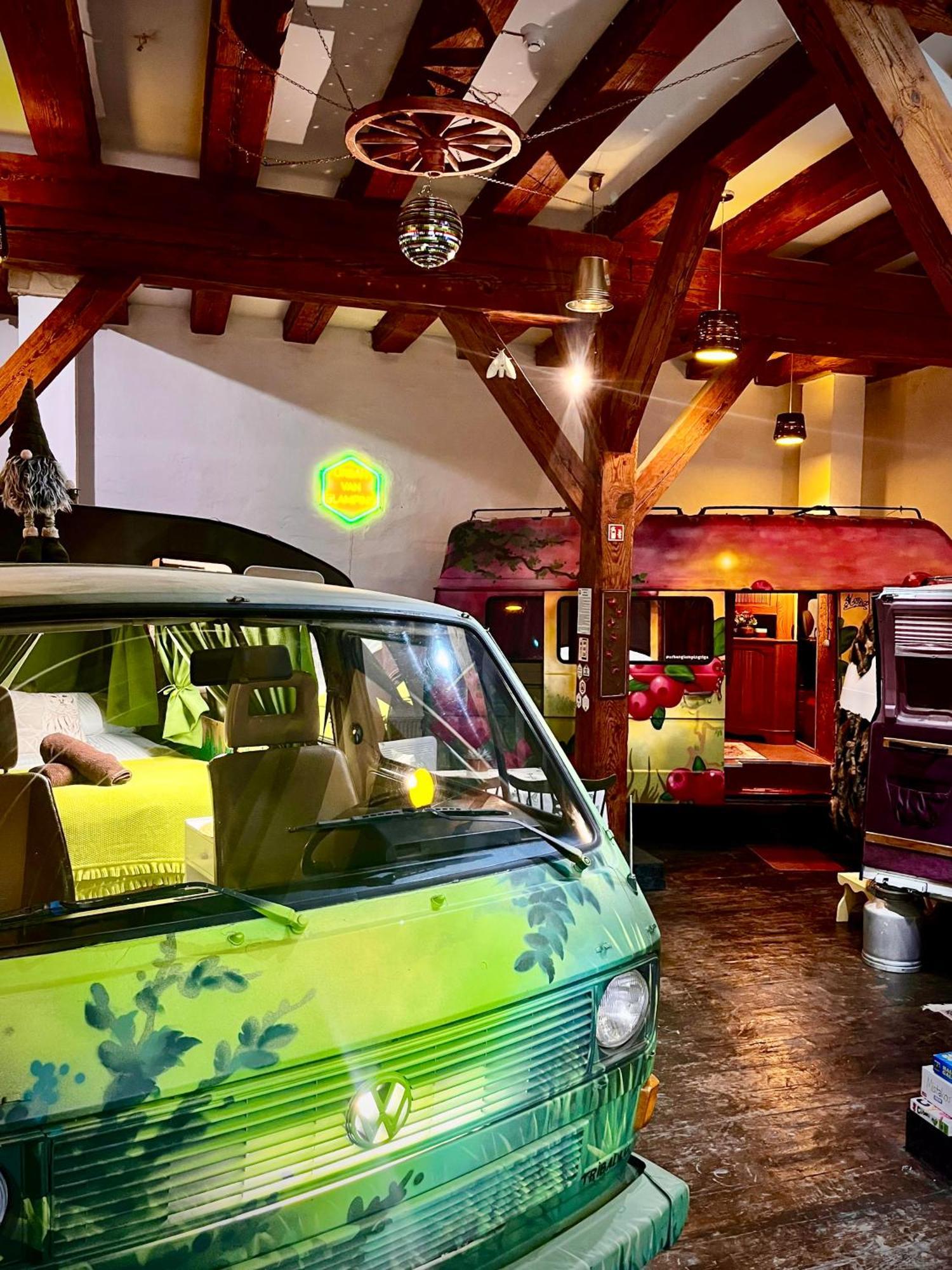 Urban Van Glamping Рига Экстерьер фото