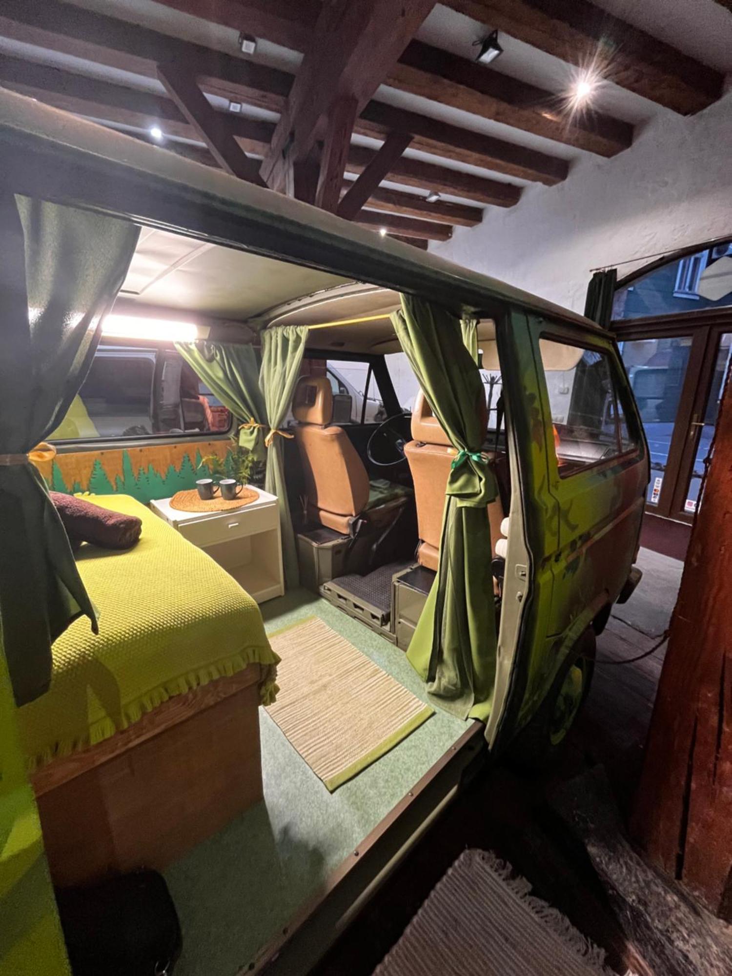 Urban Van Glamping Рига Экстерьер фото
