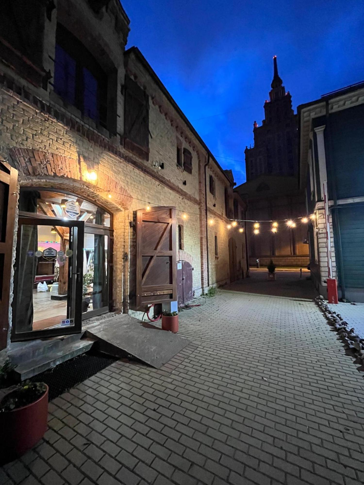 Urban Van Glamping Рига Экстерьер фото
