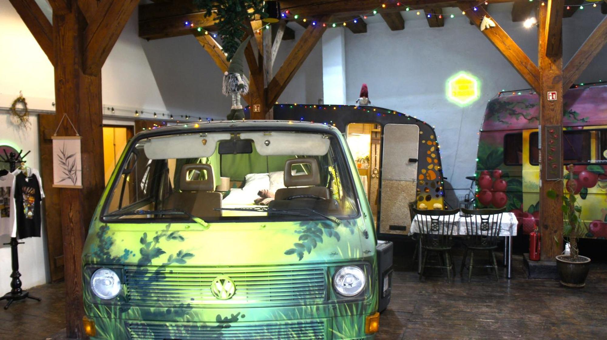 Urban Van Glamping Рига Экстерьер фото